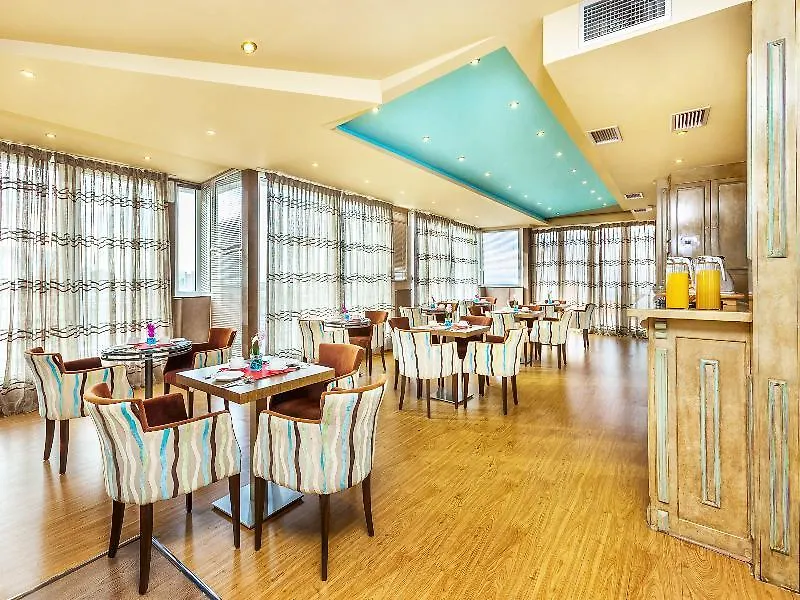 Perea Hotel Переа