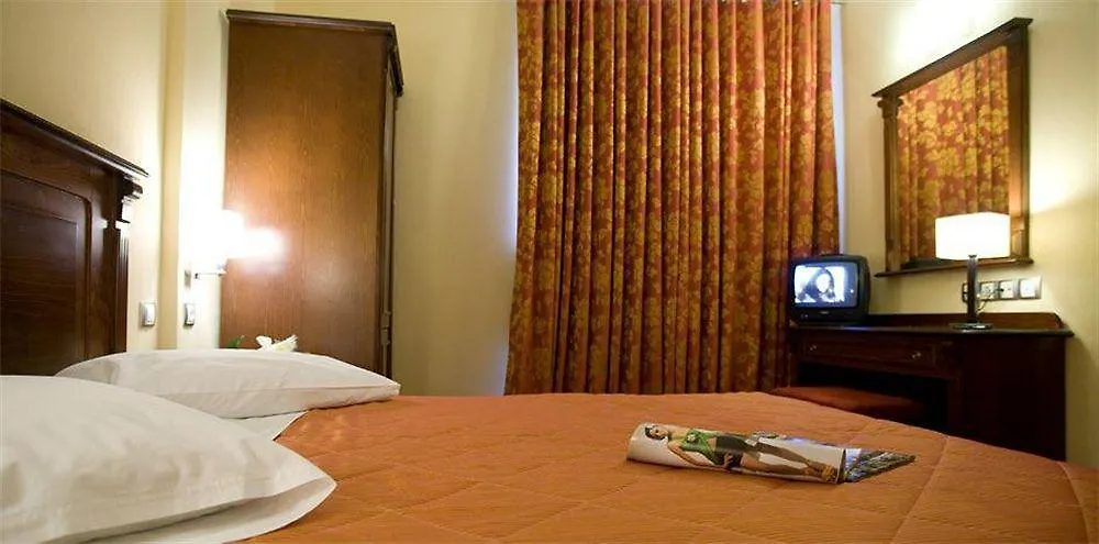 Perea Hotel Переа