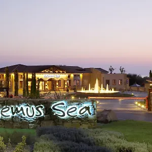 5* אתר נופש Anthemus Sea And