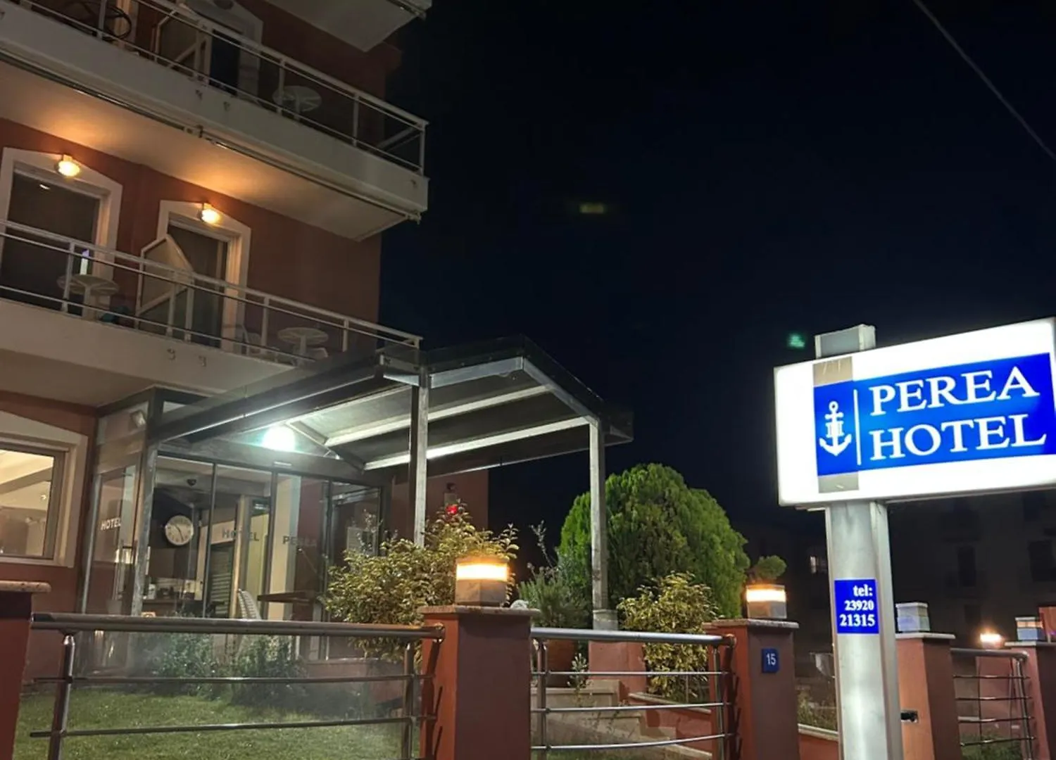 Perea Hotel Переа